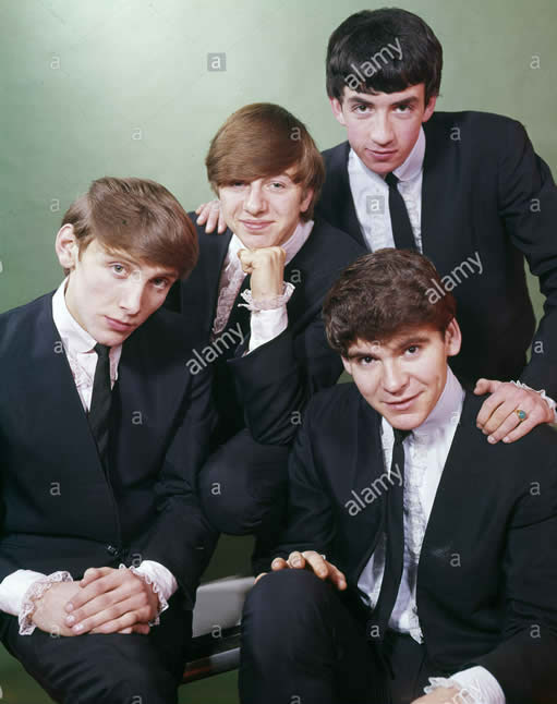 THE MERSEYBEATS - UK pop group in 1963 from left Billy Kinsley, John Stock  Photo - Alamy